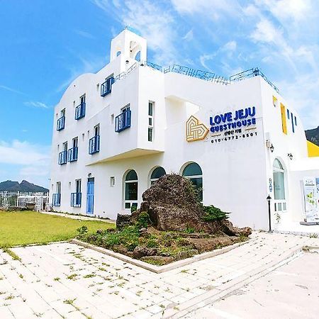 Love Jeju - Sanbangsan Szogüpho Kültér fotó